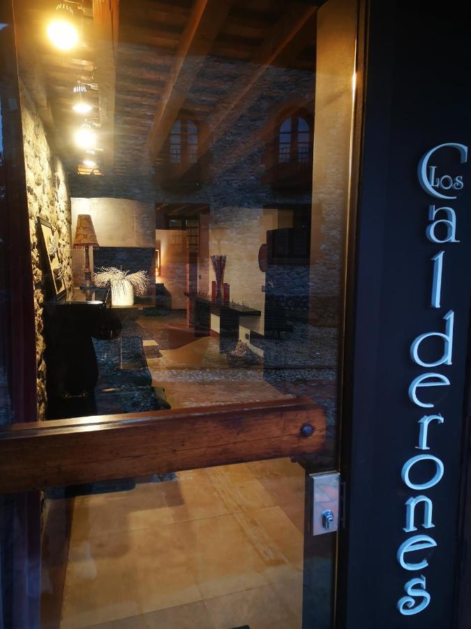 Posada Los Calderones Santillana del Mar Buitenkant foto