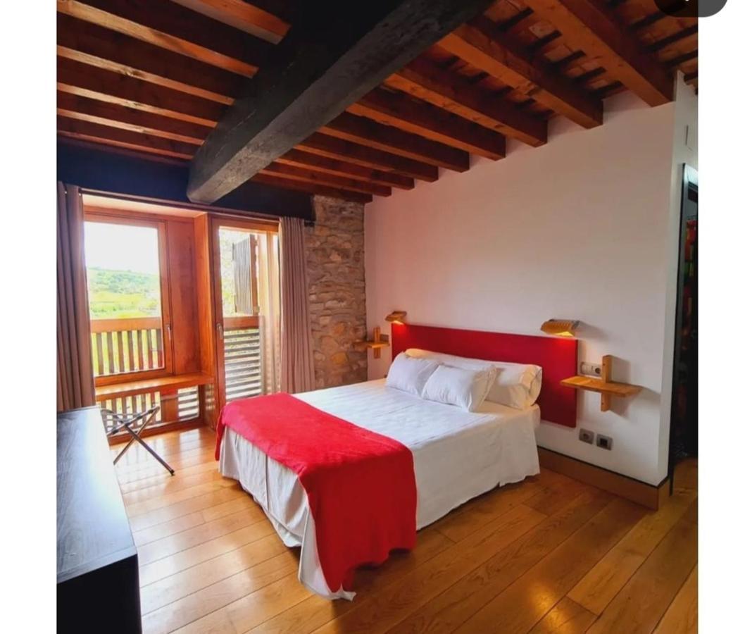 Posada Los Calderones Santillana del Mar Buitenkant foto
